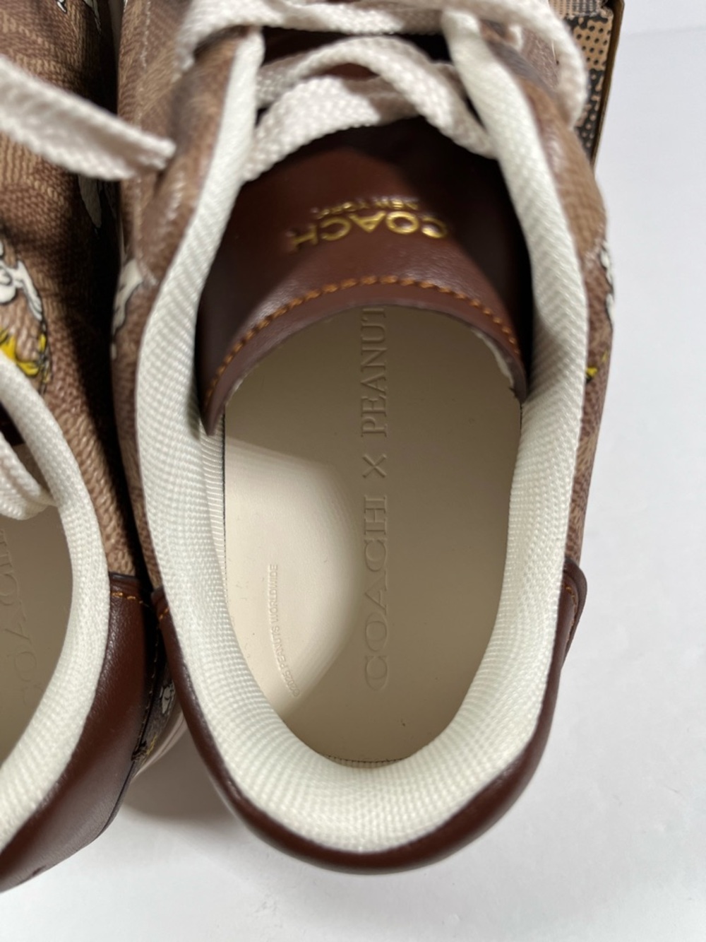 NIB Coach X Peanuts women Sneaker Signature Canvas size 9B - Picture 5 of 7